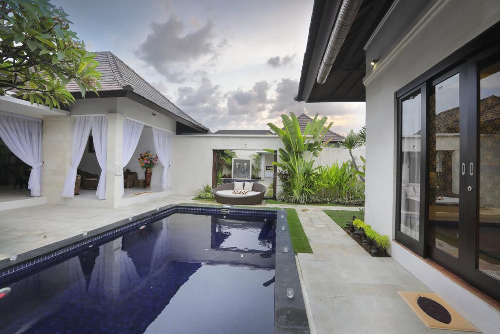Blue Marlin Legian Villa Exterior photo